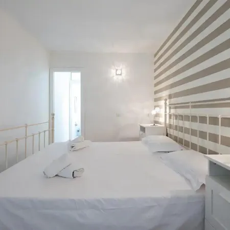 Апартаменти Amplio En El Centro Сан-Бартоломе