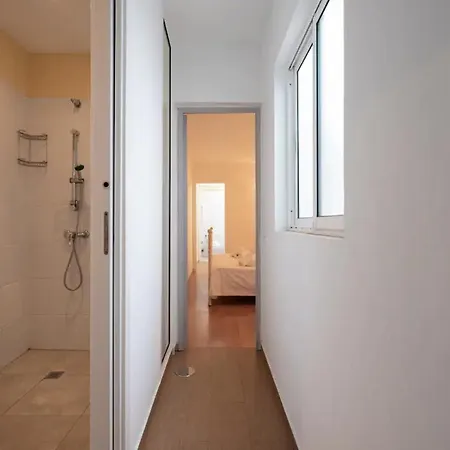 Amplio En El Centro * San Bartolomé