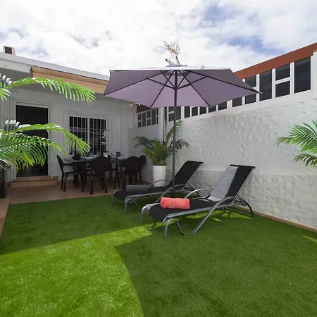 Amplio En El Centro Apartman *